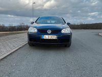 Gebraucht VW Golf V 102 PS (75 kW) 2004 Blau Kleinwagen