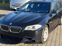 Gebraucht BMW 535 313 PS (230 kW) 2012 Blau Kombi