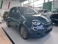 Neu Fiat 500 65 PS (47 kW) 2026 Grün Limousine
