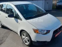 Gebraucht Mitsubishi Colt 95 PS (69 kW) 2009 Weiß Kleinwagen