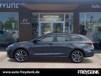 Gebraucht Hyundai i30 101 PS (74 kW) 2024 Ecotronic gray Kombi