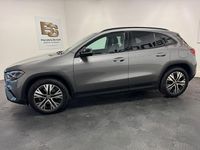 Gebraucht Mercedes GLA220 Night 190 PS (139 kW) 2025 Grau SUV