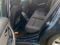 Gebraucht BMW 320 143 PS (105 kW) 2008 Blau Limousine
