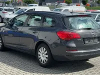 Gebraucht Opel Astra Edition 110 PS (80 kW) 2015 Grau Kombi