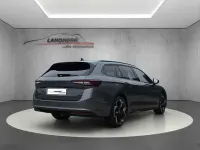 Neu Skoda Superb SportLine 193 PS (141 kW) 2025 Graphite grau Kombi