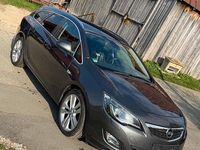 Gebraucht Opel Astra 140 PS (102 kW) 2011 Grau Kombi