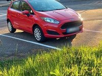 Gebraucht Ford Fiesta Trend 80 PS (58 kW) 2017 Rot Kleinwagen
