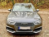 Gebraucht Audi A4 Comfort 245 PS (180 kW) 2019 Grau Kombi