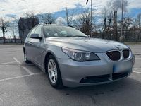Gebraucht BMW 523 Basis 177 PS (130 kW) 2006 Grau Kombi