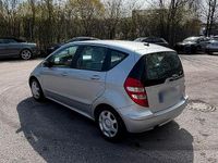 Gebraucht Mercedes A180 Elegance 109 PS (80 kW) 2007 Silber Kleinwagen