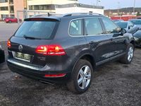 Gebraucht VW Touareg 239 PS (175 kW) 2010 Grau SUV