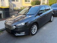 Gebraucht Ford Focus 125 PS (91 kW) 2016 Grau Limousine