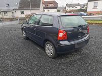 Gebraucht VW Polo 64 PS (47 kW) 2002 Grau Kleinwagen