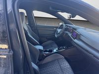 Gebraucht VW Golf VIII R-line 131 PS (96 kW) 2024 Uranograu Limousine