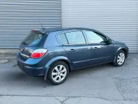 Gebraucht Opel Astra Edition+ 125 PS (91 kW) 2006 Blau Limousine