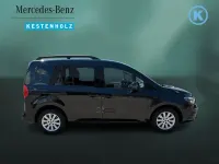 Gebraucht Mercedes T180 Progressive 131 PS (96 kW) 2024 Loparitschwarz Van / Kleinbus