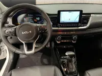 Gebraucht Kia Stonic Platinum 120 PS (88 kW) 2025 Snow white SUV