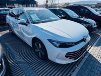 Gebraucht VW Passat Business 150 PS (110 kW) 2025 Weiß Kombi