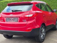 Gebraucht Hyundai ix35 135 PS (99 kW) 2015 Rot SUV