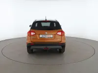 Gebraucht Suzuki Vitara Comfort 120 PS (88 kW) 2018 Orange SUV