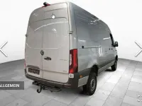 Gebraucht Mercedes Sprinter 190 PS (139 kW) 2025 Silber Van