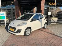 Gebraucht Peugeot 107 Access 68 PS (50 kW) 2012 Weiß Kleinwagen