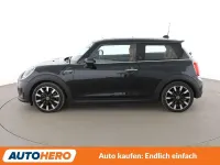 Gebraucht Mini Cooper SE 135 kW (184 PS) 2023 Schwarz Kleinwagen