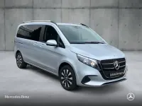 Gebraucht Mercedes V220 163 PS (119 kW) 2025 Silber Van / Kleinbus