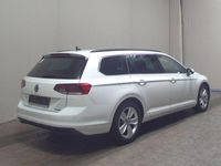 Gebraucht VW Passat Business 200 PS (147 kW) 2021 Pure white Kombi