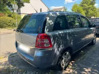 Gebraucht Opel Zafira 140 PS (102 kW) 2011 Grau Van / Kleinbus