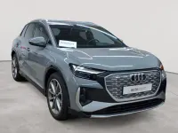 Używany Audi Q4 e-tron Ambiente 210 kW (286 KM) 2025 Szary SUV