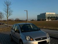 Gebraucht Ford Fiesta 80 PS (58 kW) 2006 Silber Kleinwagen