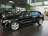 gebraucht Mercedes GLA220 4Matic Urban LED NAV SHZ RFK 18"