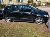 Gebraucht Mercedes B200 140 PS (102 kW) 2008 Schwarz Van / Kleinbus