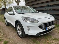 Gebraucht Ford Kuga Titanium 120 PS (88 kW) 2021 Weiß SUV