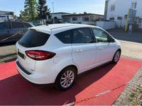 Gebraucht Ford C-MAX Titanium 125 PS (91 kW) 2017 Frostweiß Van / Kleinbus