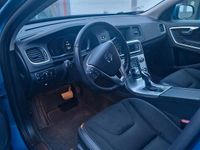 Gebraucht Volvo V60 120 PS (88 kW) 2017 Blau Kombi