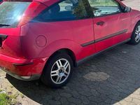 Second-hand Ford Focus 115 CP (84 kW) 1999 Roșu Hatchback