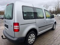 Gebraucht VW Caddy Trendline 102 PS (75 kW) 2012 Silber Van / Kleinbus