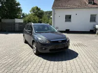 Gebraucht Ford Focus 101 PS (74 kW) 2009 Grau Limousine