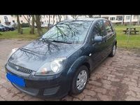 gebraucht Ford Fiesta 1,3 51 kW Ambiente Ambiente