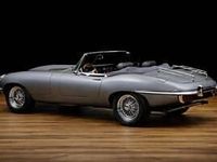 Second-hand Jaguar E-Type 265 CP (194 kW) 1970 Gri Cabrio