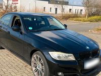 Gebraucht BMW 320 177 PS (130 kW) 2010 Schwarz Limousine