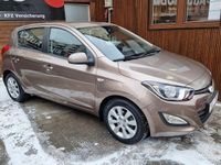 Gebraucht Hyundai i20 101 PS (74 kW) 2012 Grau Limousine