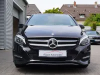 Gebraucht Mercedes B200 Urban 156 PS (114 kW) 2015 Schwarz Kleinwagen