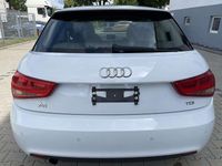 Gebraucht Audi A1 Attraction 90 PS (66 kW) 2013 Weiss Kleinwagen