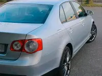 Gebraucht VW Jetta 102 PS (75 kW) 2005 Grau Limousine