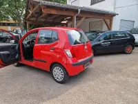 Gebraucht Hyundai i10 67 PS (49 kW) 2009 Rot Kleinwagen