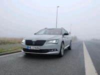 Gebraucht Skoda Superb SportLine 190 PS (139 kW) 2018 Grau Kombi
