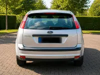 Gebraucht Ford Focus 101 PS (74 kW) 2005 Silber Limousine